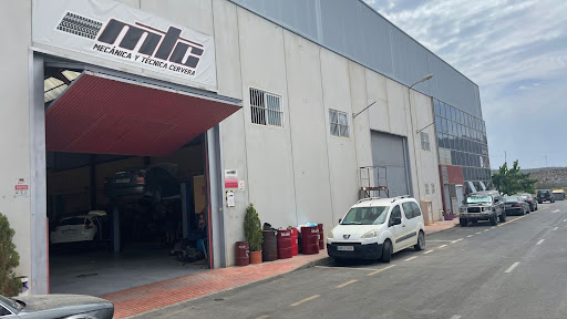 Taller Mecánica y Técnica Cervera