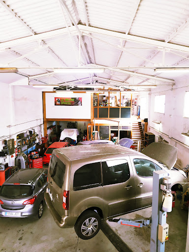AUTOMOCIÓ FERRERIES, S.L.