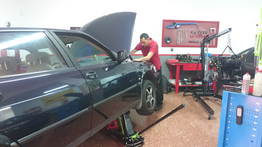 Taller mecánico Autotech Automoción