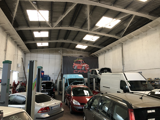 LOOKING CARS