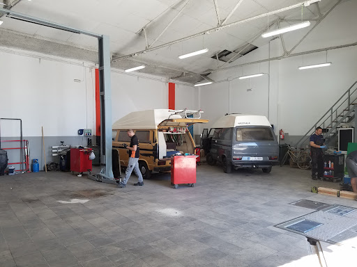Talleres V.A.M. autos & vans