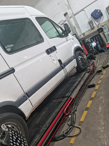 RUEDAS Y MECANICA