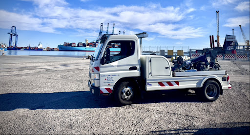 TALLERES Y GRUAS CUQUERELLA,S.L.