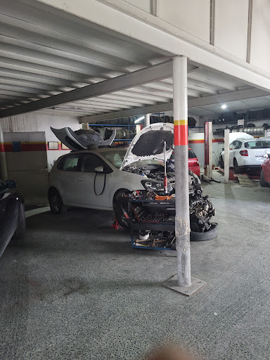 Taller mecanico Automachicado Brenes