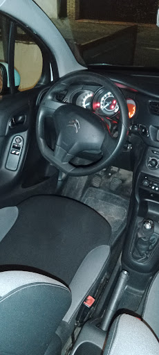 Auto Taller Manuel y Ruiz s.l.