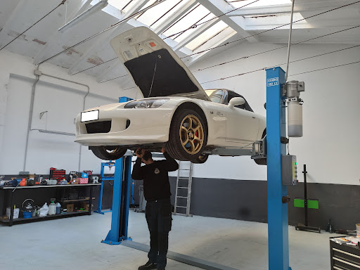 Taller Harry's Motors