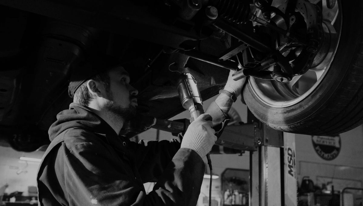 Taller Elfina, mecánica del automóvil.